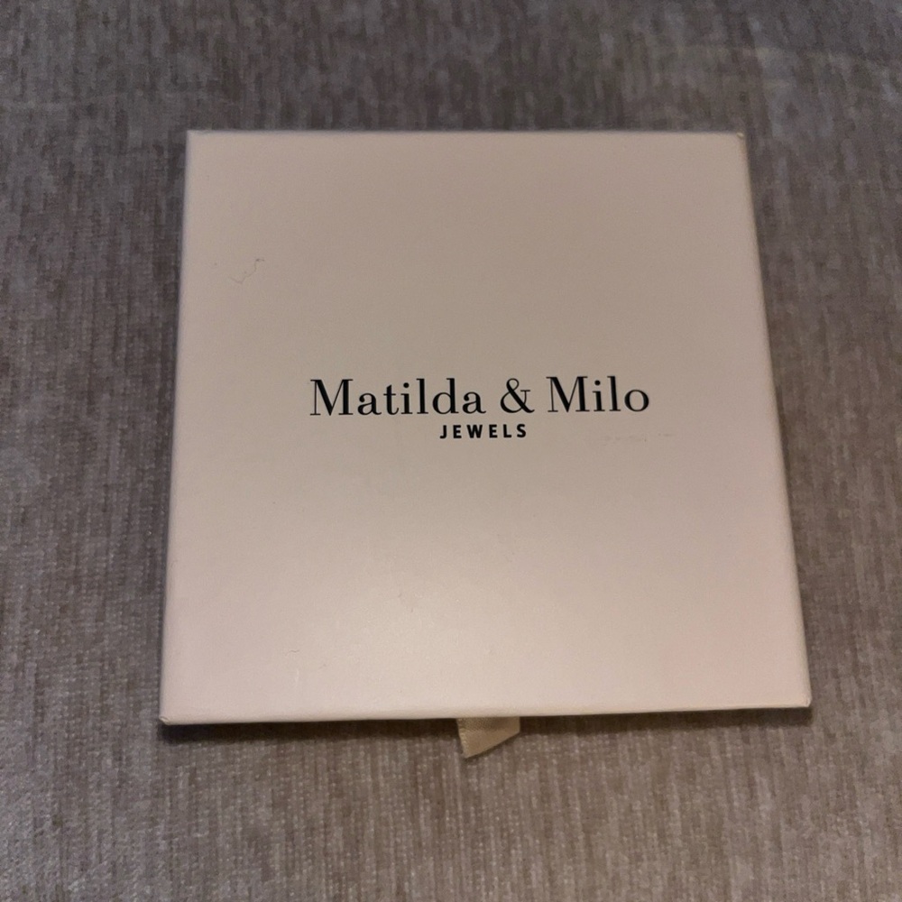 Hammered Silver Wide Band Ring with Pavé Edge Accents - Silver - Picture 14 of 14